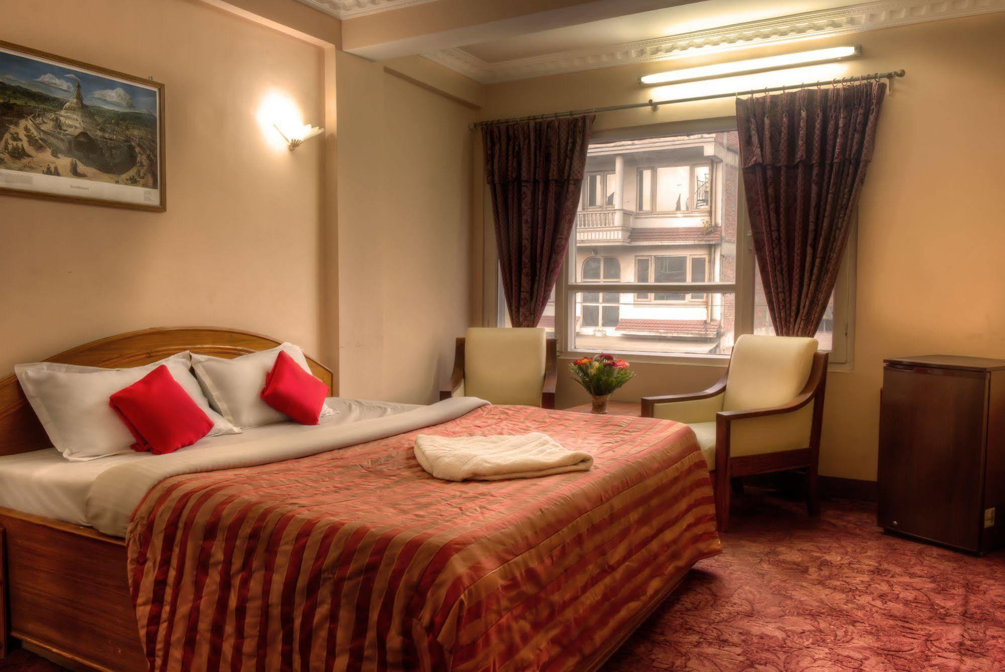 Hotel Kamal Катманду Екстер'єр фото