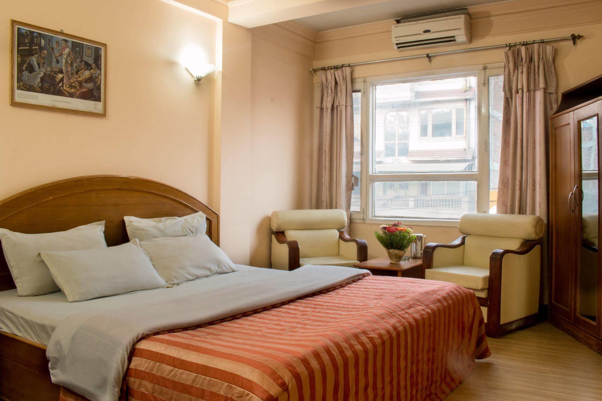 Hotel Kamal Катманду Екстер'єр фото